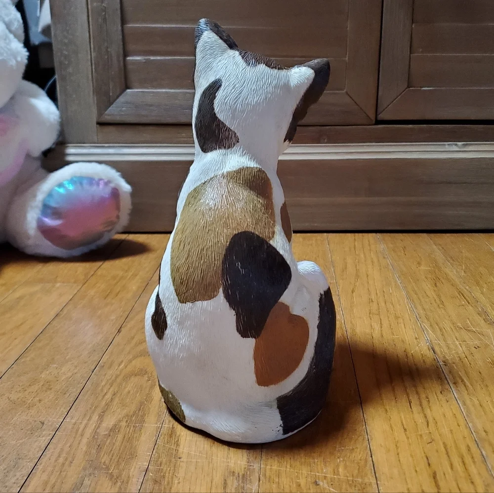 Artline Plastic Calico Cat Figurine 1993